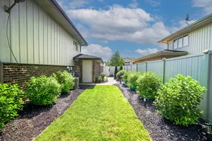 13940 Charleston Dr, Orland Park, IL 60462 - Photo 33