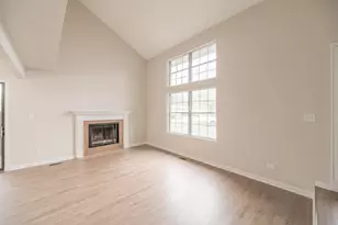 1224 Clematis Dr, Streamwood, IL 60107 - Photo 3