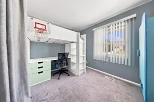 504 Rambler Ln, Streamwood, IL 60107 - Photo 19