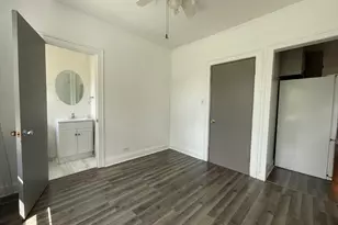 5832 N Virginia Ave, Chicago, IL 60659 - Photo 13