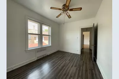 5832 N Virginia Avenue #2, Chicago, IL 60659 - Photo 11