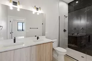 2505 W Farragut Ave, Chicago, IL 60625 - Photo 9