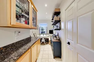 3807 N Campbell Ave, Chicago, IL 60618 - Photo 9