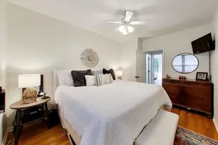 3807 N Campbell Ave, Chicago, IL 60618 - Photo 11