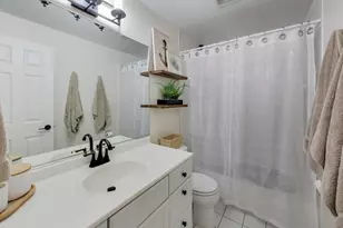 3807 N Campbell Ave, Chicago, IL 60618 - Photo 13