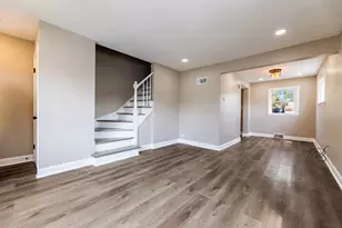 1027 Bellwood Ave, Bellwood, IL 60104 - Photo 11