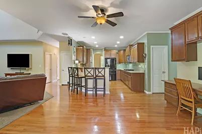 462 E Amberside Drive, Elgin, IL 60124 - Photo 5