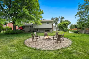 11S560 Whittington Ln, Naperville, IL 60564 - Photo 23