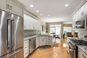 21235 Windsor Lake Ln, Crest Hill, IL 60403 - Photo 11