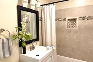 630 E Rockland Rd, Libertyville, IL 60048 - Photo 11