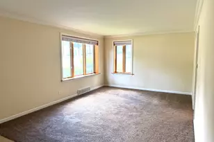 630 E Rockland Rd, Libertyville, IL 60048 - Photo 7