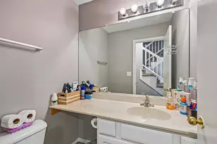 2011 Sunset Ct, Zion, IL 60099 - Photo 11