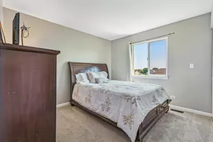 2011 Sunset Ct, Zion, IL 60099 - Photo 13