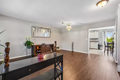 2011 Sunset Court, Zion, IL 60099 - Photo 5