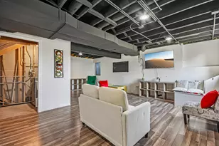 2011 Sunset Ct, Zion, IL 60099 - Photo 21