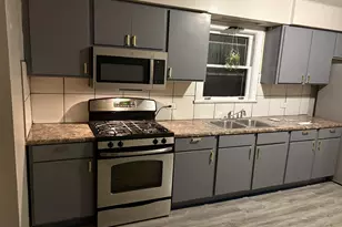 714 Helmholz Ave, Waukegan, IL 60085 - Photo 9