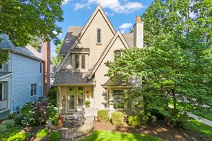 706 N Ellsworth St, Naperville, IL 60563 - Photo 9