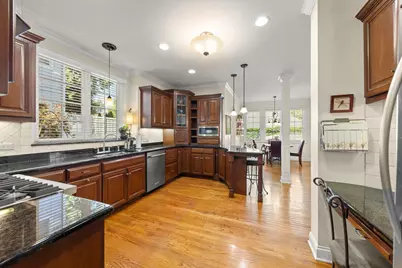 706 N Ellsworth Street, Naperville, IL 60563 - Photo 17
