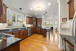 706 N Ellsworth St, Naperville, IL 60563 - Photo 17