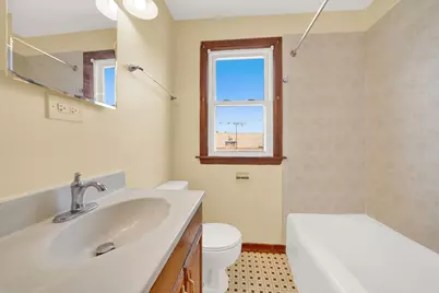 2718 Kenilworth Avenue, Berwyn, IL 60402 - Photo 17
