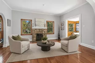 32W183 Glos St, Wayne, IL 60184 - Photo 3
