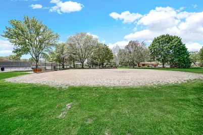 5141 W Chase Avenue, Skokie, IL 60077 - Photo 17