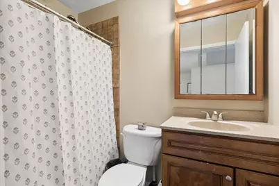8 Auburn Drive, Glendale Heights, IL 60139 - Photo 15