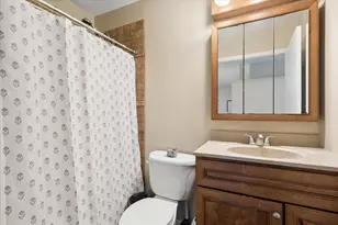 8 Auburn Dr, Glendale Heights, IL 60139 - Photo 15