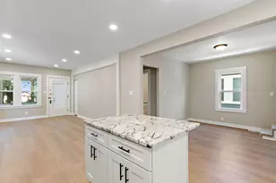 716 Wilcox St, Joliet, IL 60435 - Photo 9