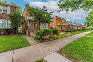 8238 S Prairie Ave, Chicago, IL 60619 - Photo 1