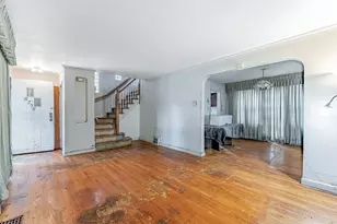8238 S Prairie Ave, Chicago, IL 60619 - Photo 5
