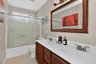 1597 W Hartsburg Ln, North Aurora, IL 60542 - Photo 21