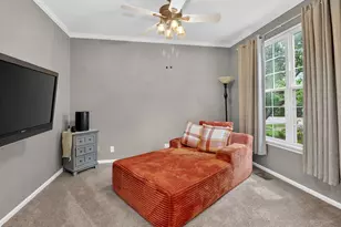 1597 W Hartsburg Ln, North Aurora, IL 60542 - Photo 3