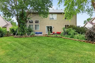 1597 W Hartsburg Ln, North Aurora, IL 60542 - Photo 27