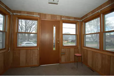 653 Jay Street, Elgin, IL 60120 - Photo 9