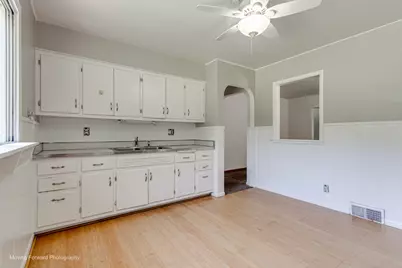 7S151 N Eola Road, Aurora, IL 60502 - Photo 7