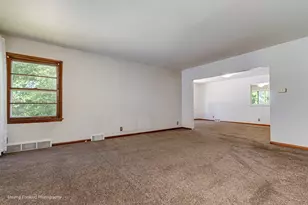 7S151 N Eola Rd, Aurora, IL 60502 - Photo 5