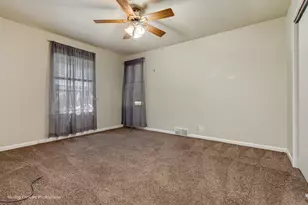 7S151 N Eola Rd, Aurora, IL 60502 - Photo 11