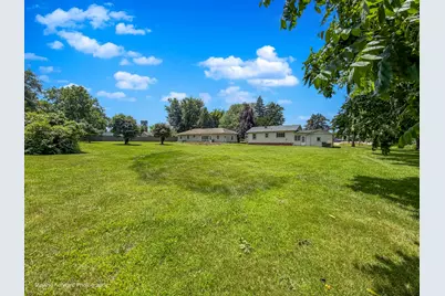 7S151 N Eola Road, Aurora, IL 60502 - Photo 17