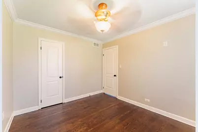 7805 Suburban Lane, Bridgeview, IL 60455 - Photo 7