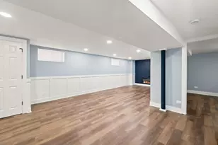 555 E 105th St, Chicago, IL 60628 - Photo 17
