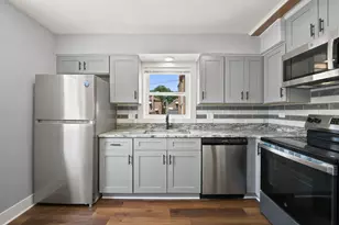 555 E 105th St, Chicago, IL 60628 - Photo 7