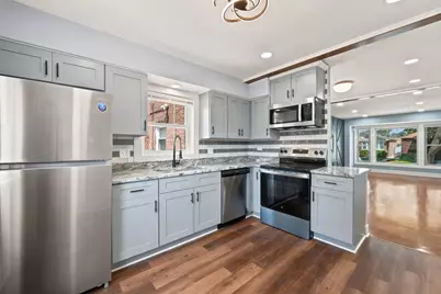 555 E 105th Street, Chicago, IL 60628 - Photo 3