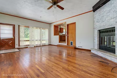 7S175 N Eola Road, Aurora, IL 60502 - Photo 5