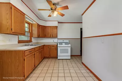 7S175 N Eola Road, Aurora, IL 60502 - Photo 7