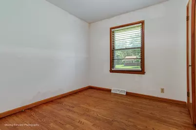 7S175 N Eola Road, Aurora, IL 60502 - Photo 11