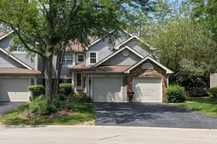 1037 Rockport Dr, Carol Stream, IL 60188 - Photo 1