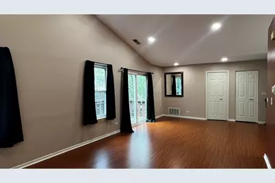 1037 Rockport Drive, Carol Stream, IL 60188 - Photo 7