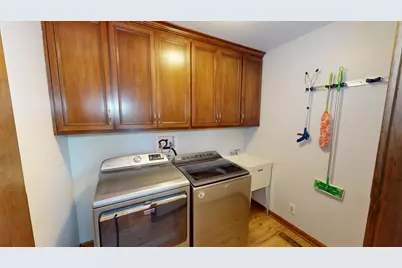 1201 S 10th Street, Saint Charles, IL 60174 - Photo 15