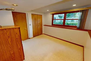 1201 S 10th St, Saint Charles, IL 60174 - Photo 17